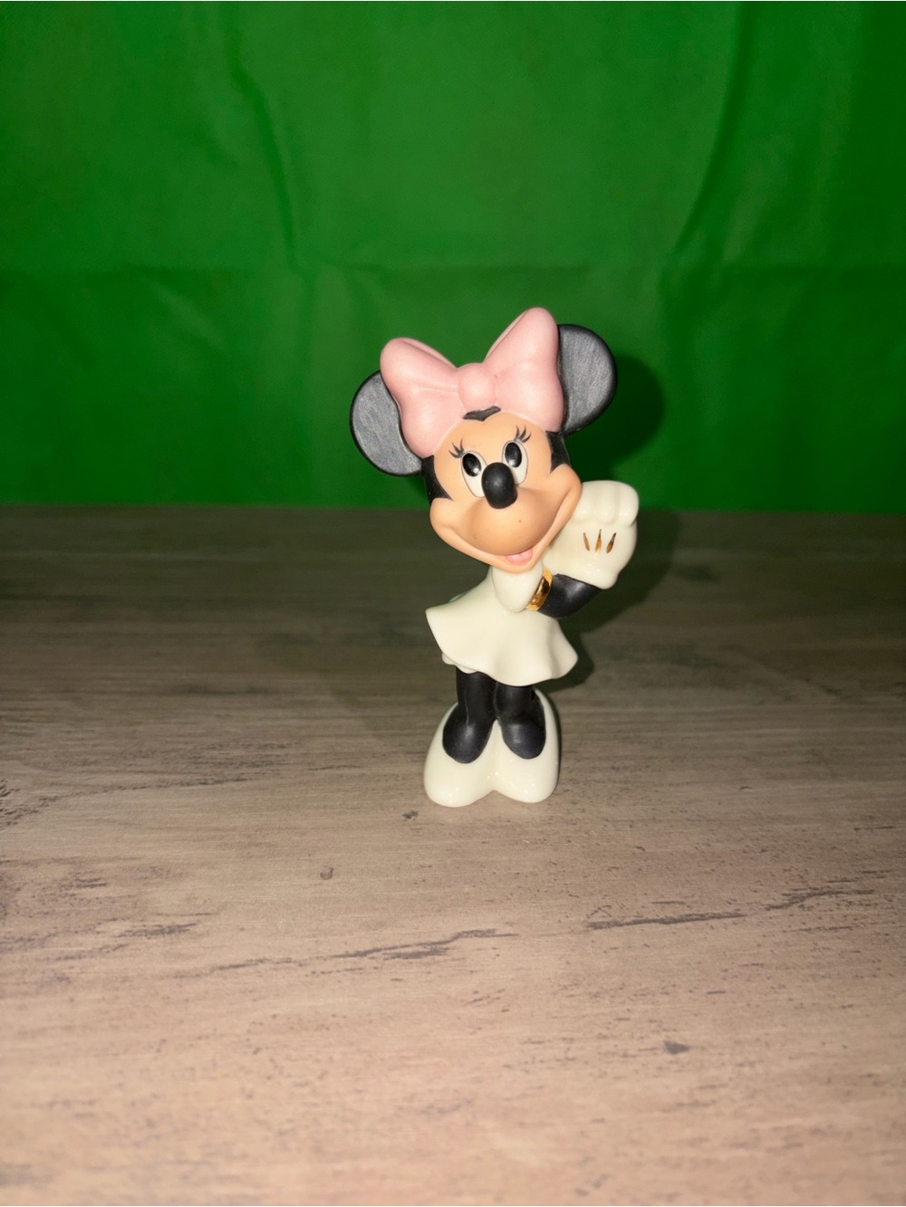 🆕💜 Lenox Disney Minnie Mouse Salt & Pepper Shaker Figurine Retired